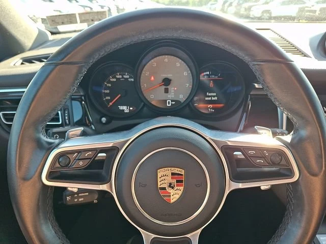 2020 Porsche Macan S - Image 18 of 19