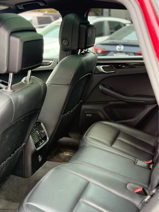 2020 Porsche Macan S - Image 9 of 18