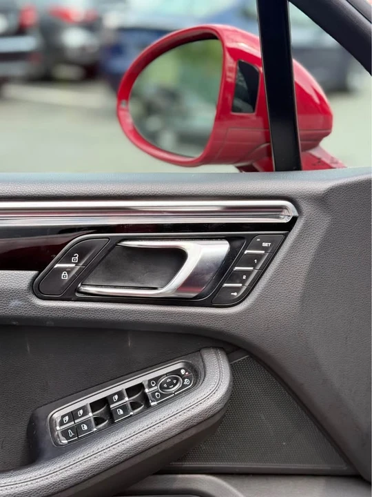 2020 Porsche Macan S - Image 13 of 18