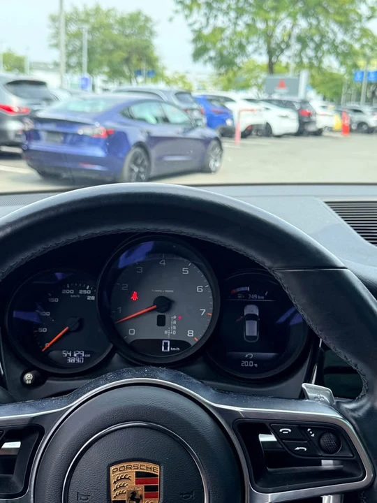 2020 Porsche Macan S - Image 17 of 18