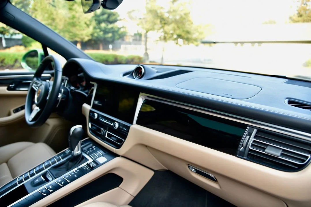 2020 Porsche Macan S - Image 23 of 31