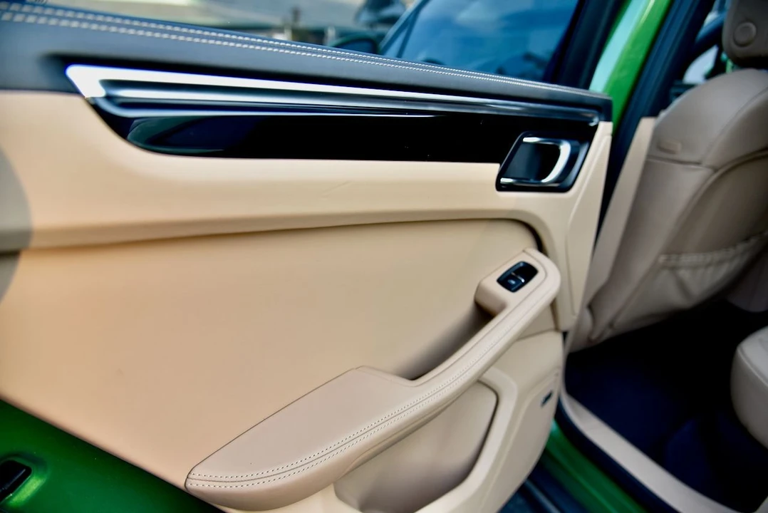2020 Porsche Macan S - Image 28 of 31
