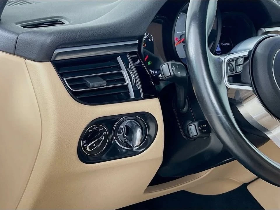 2020 Porsche Macan S - Image 2 of 20