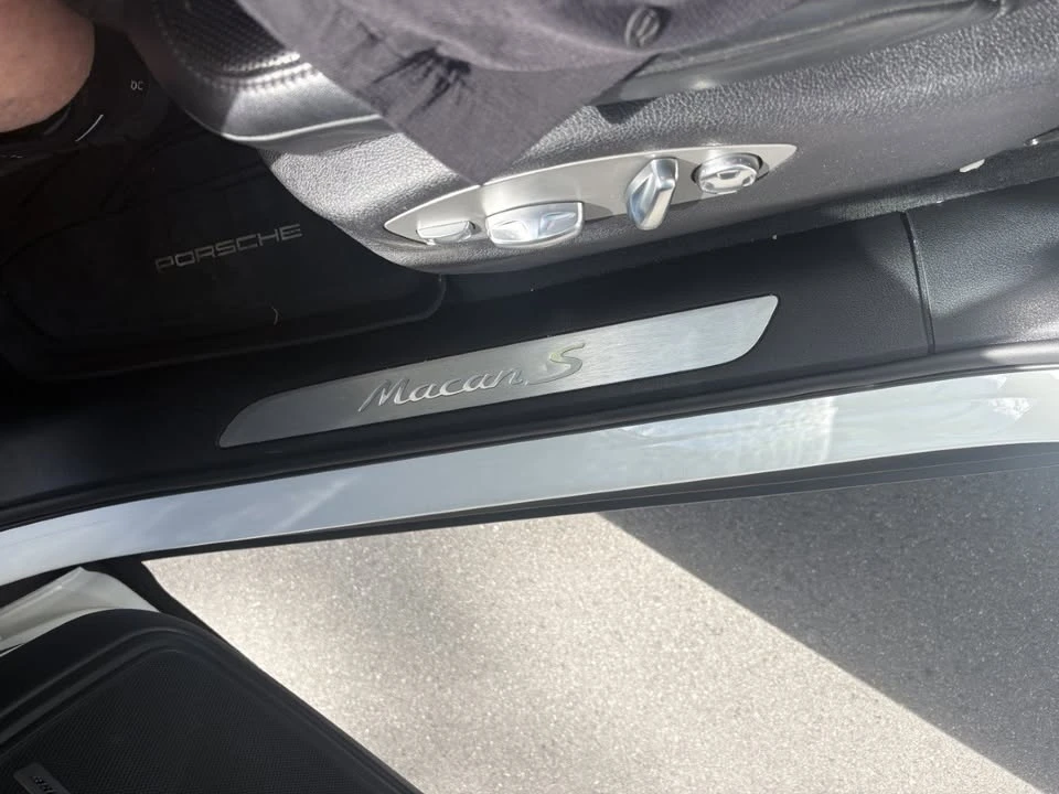 2020 Porsche Macan S - Image 13 of 20