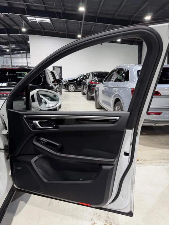 2020 Porsche Macan S - Image 12 of 17