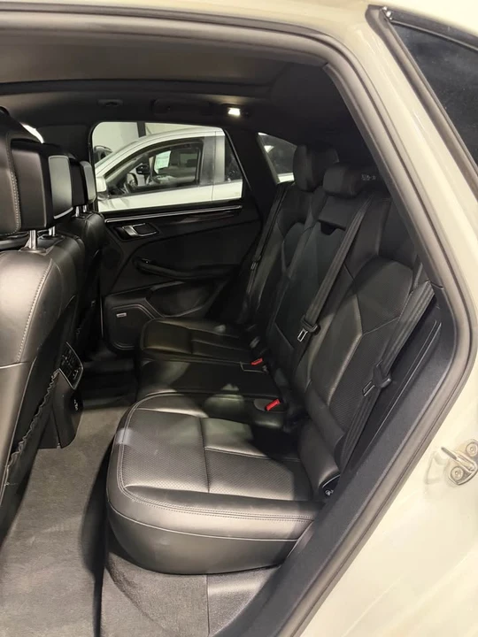 2020 Porsche Macan S - Image 11 of 17