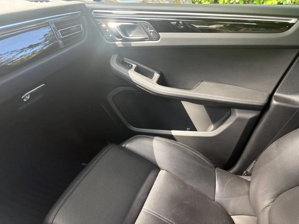 2020 Porsche Macan S - Image 11 of 20