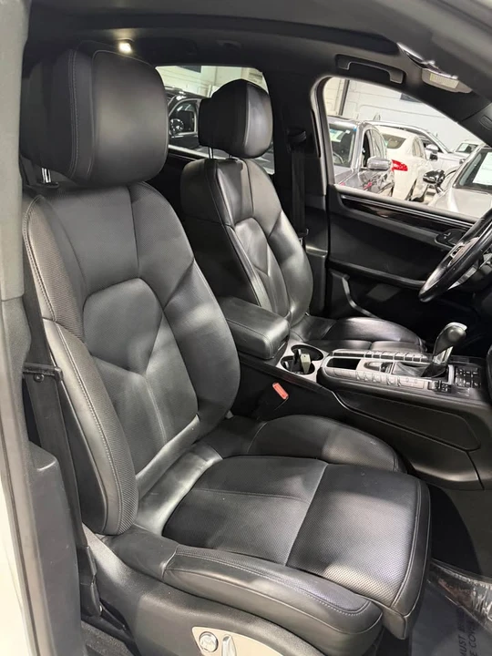 2020 Porsche Macan S - Image 14 of 17