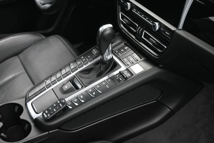 2020 Porsche Macan S - Image 15 of 20