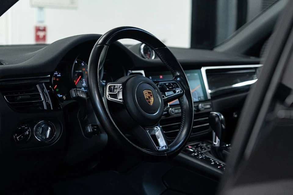 2020 Porsche Macan S - Image 10 of 20