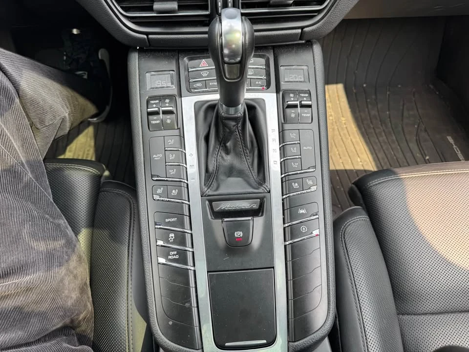 2020 Porsche Macan S - Image 17 of 18