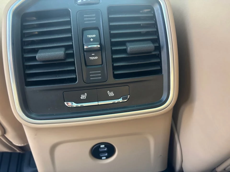 2020 Porsche Macan S - Image 12 of 16