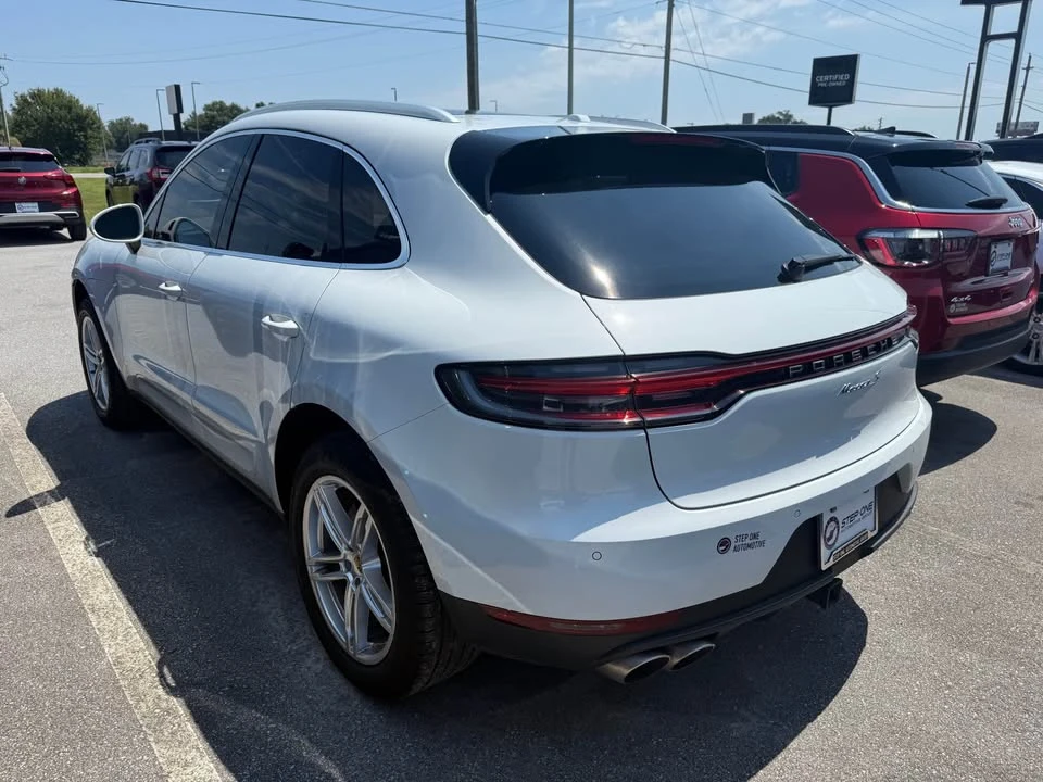 2020 Porsche Macan S - Image 2 of 3