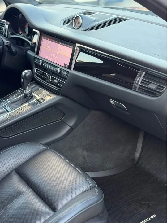 2020 Porsche Macan S - Image 7 of 16