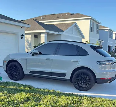 2020 Porsche Macan S Sport Utility 4D