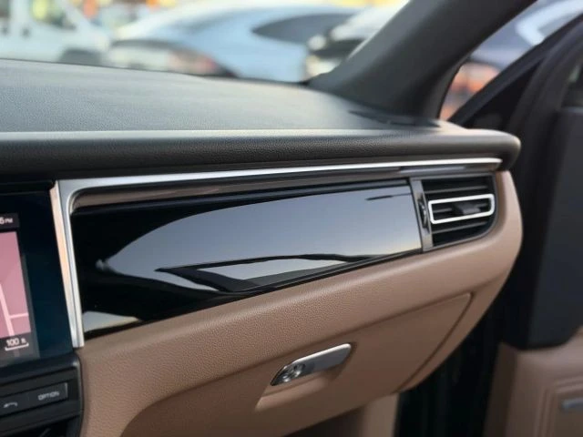 2020 Porsche Macan S - Image 27 of 28