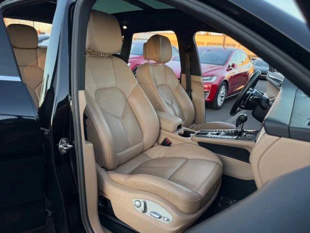 2020 Porsche Macan S - Image 12 of 28