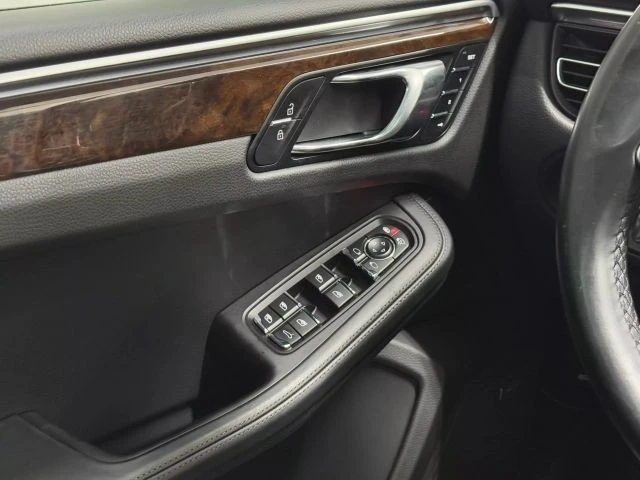 2020 Porsche Macan S - Image 20 of 21