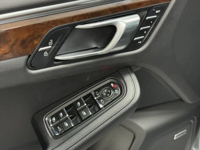 2020 Porsche Macan S - Image 19 of 21