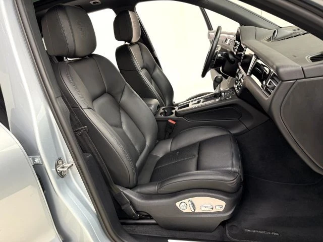2020 Porsche Macan S - Image 17 of 21