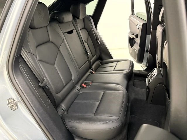 2020 Porsche Macan S - Image 20 of 21