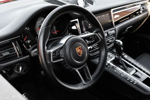 2020 Porsche - Image 15 of 31