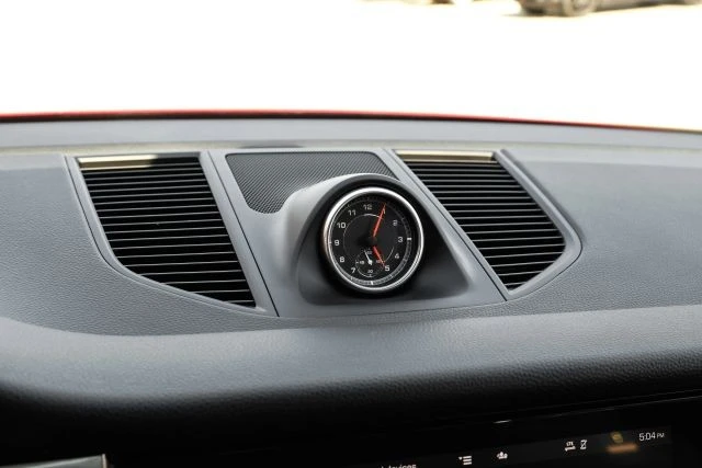 2020 Porsche - Image 28 of 31