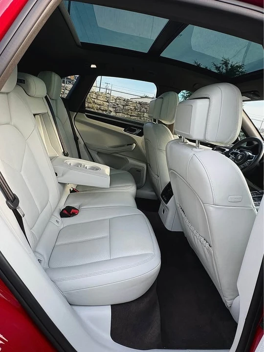2020 Porsche Macan S - Image 18 of 19