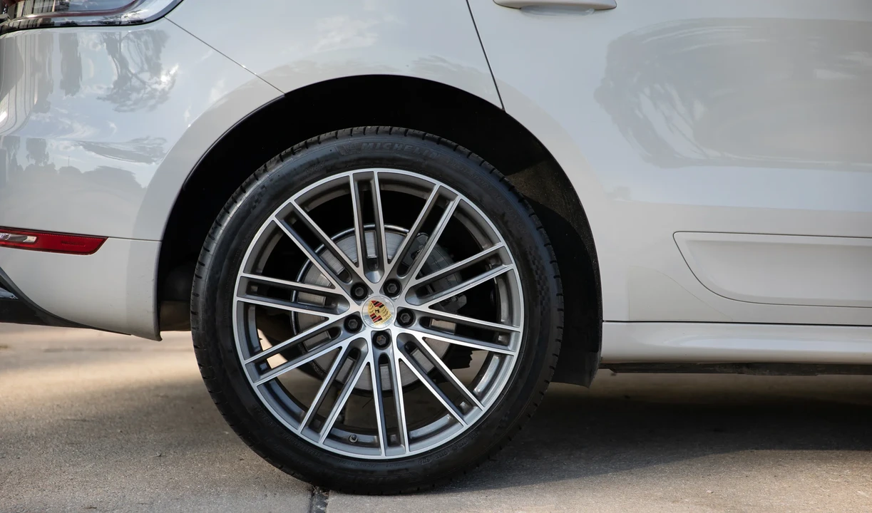 2020 Porsche Macan S - Image 24 of 31