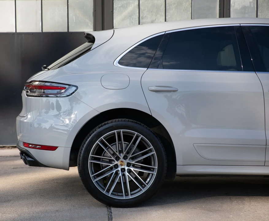 2020 Porsche Macan S - Image 17 of 31