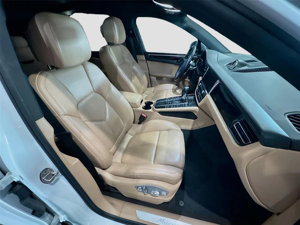2020 Porsche Macan S - Image 23 of 31