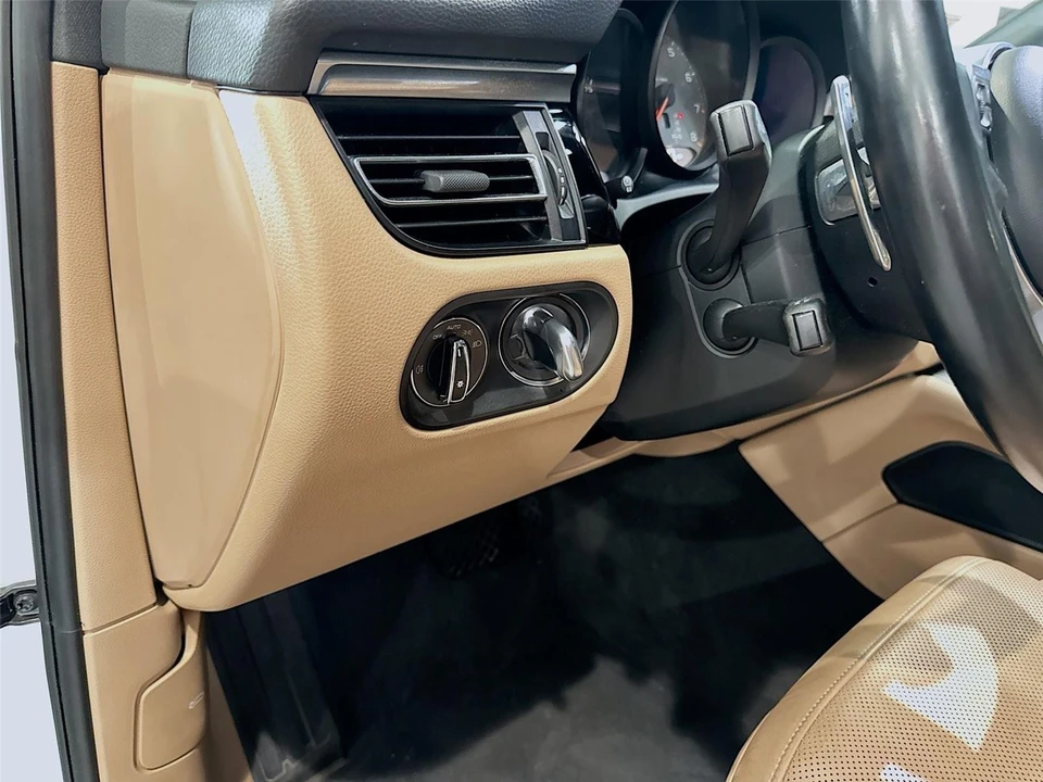 2020 Porsche Macan S - Image 7 of 31