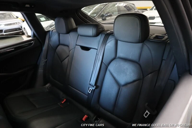 2020 Porsche Macan S - Image 29 of 31