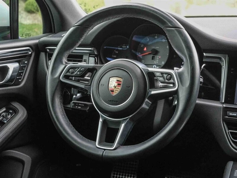 2020 Porsche Macan S - Image 19 of 21