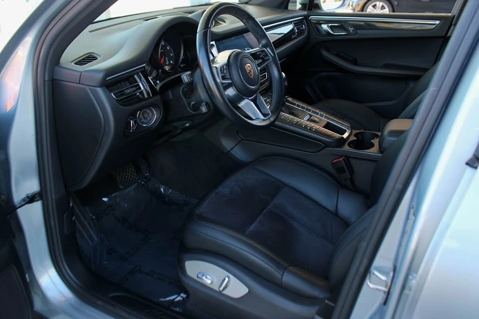 2020 Porsche Macan - Image 15 of 20
