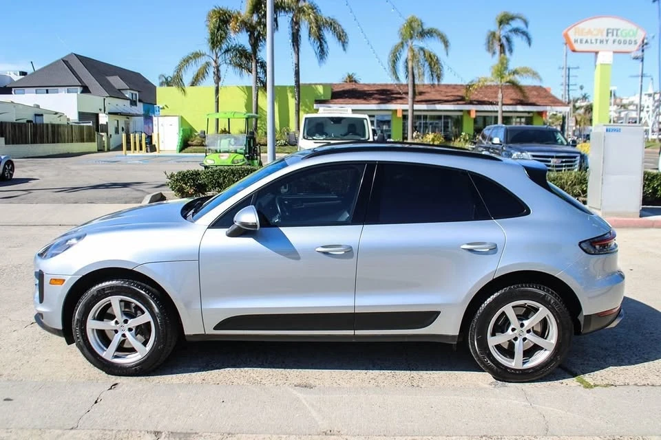 2020 Porsche Macan - Image 2 of 20