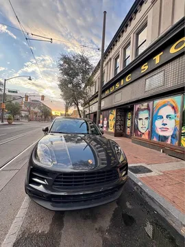 2020 Porsche Macan Sport