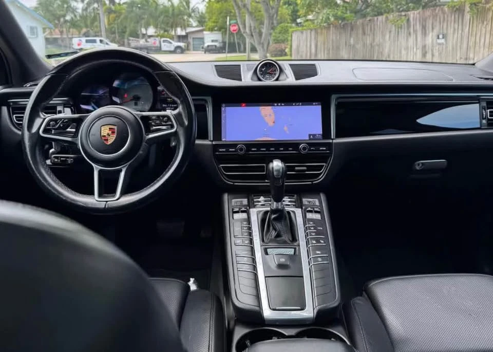 2020 Porsche Macan - Image 10 of 10