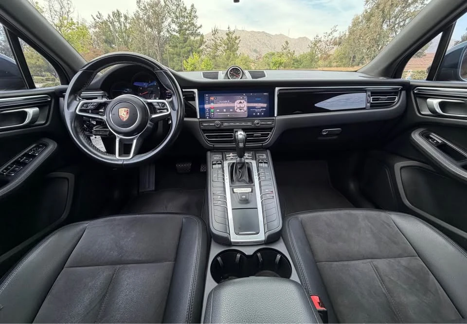 2020 Porsche Macan - Image 7 of 9