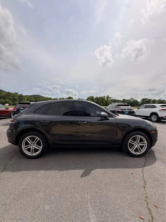 2020 Porsche Macan - Image 6 of 19