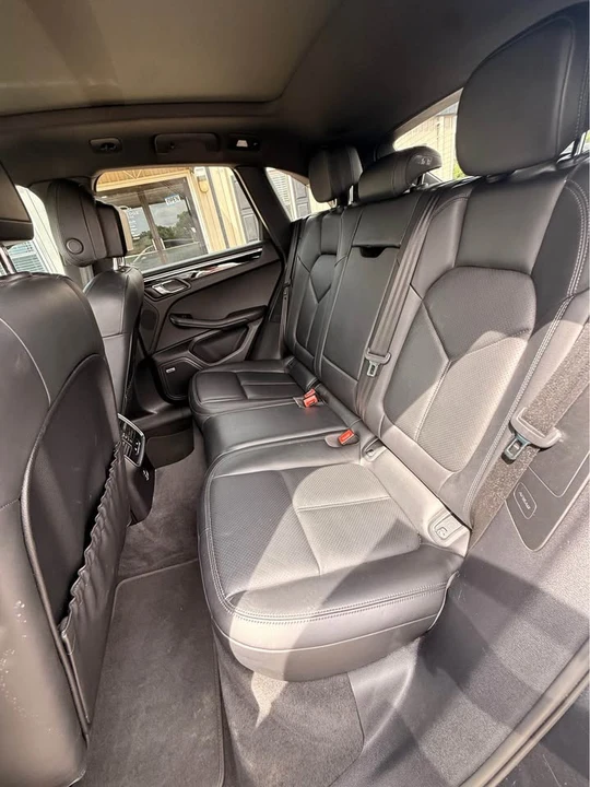 2020 Porsche Macan - Image 11 of 19