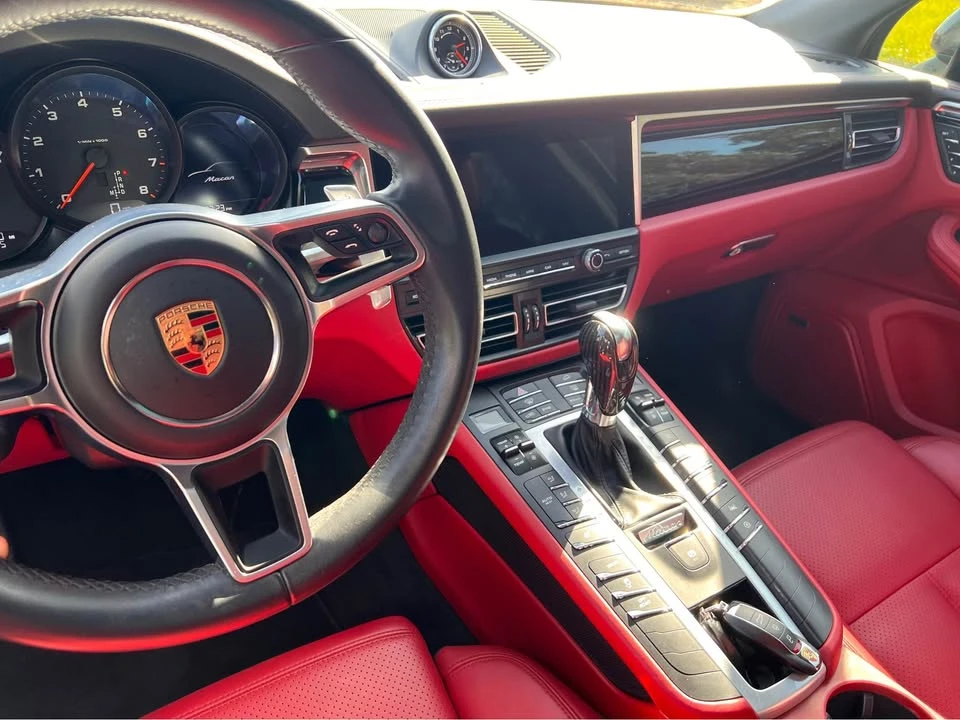 2020 Porsche Macan - Image 4 of 10