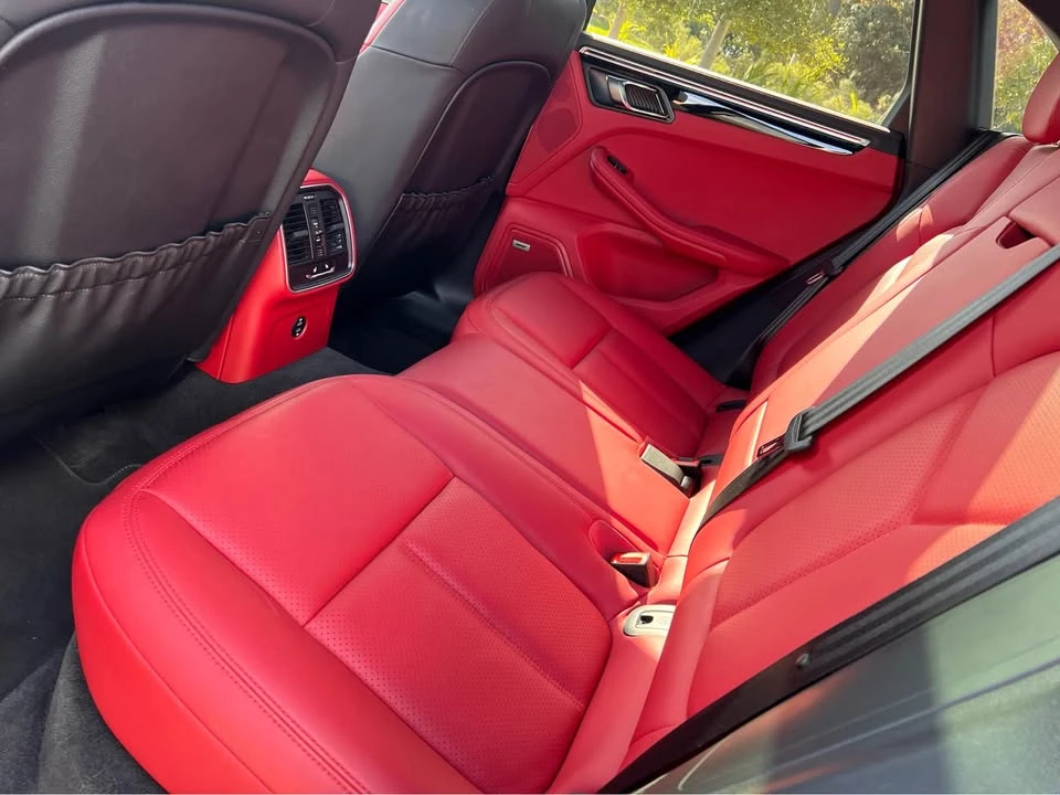 2020 Porsche Macan - Image 5 of 10