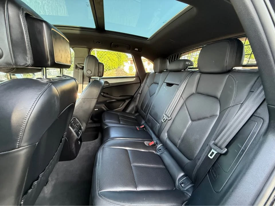 2020 Porsche Macan - Image 7 of 11