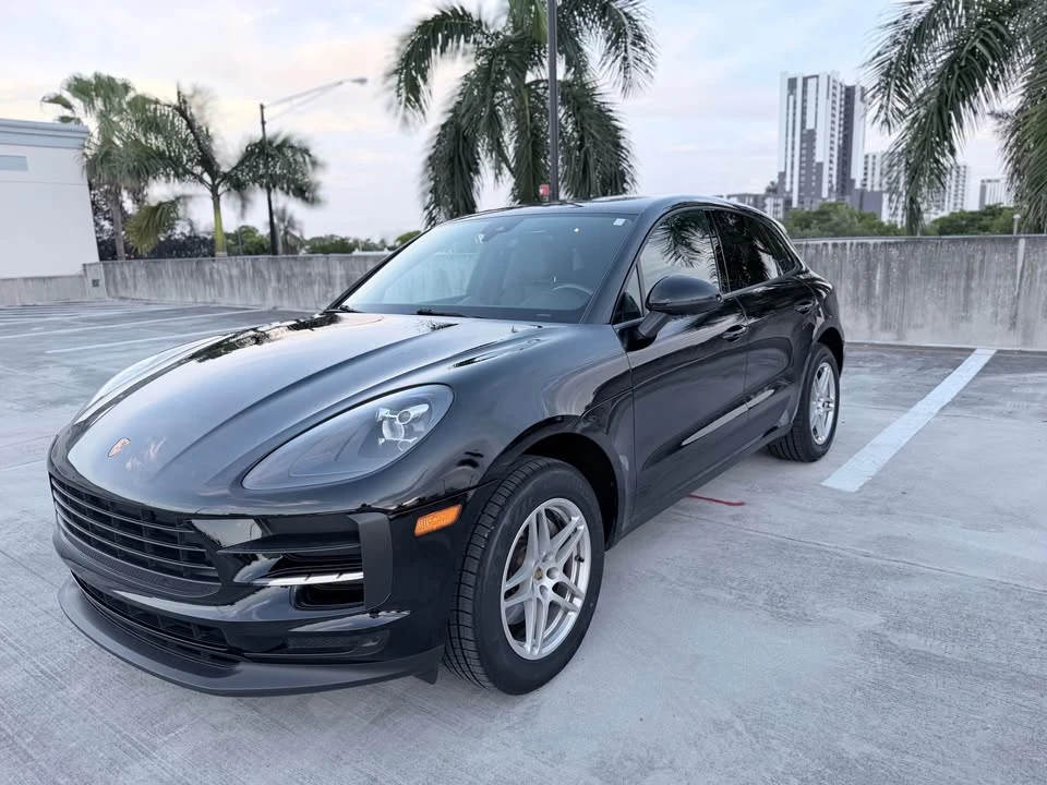 2020 Porsche Macan - Image 2 of 20