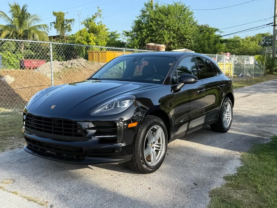2020 Porsche Macan - Image 2 of 11