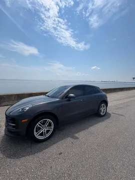 2020 Porsche Macan Sport Utility 4D