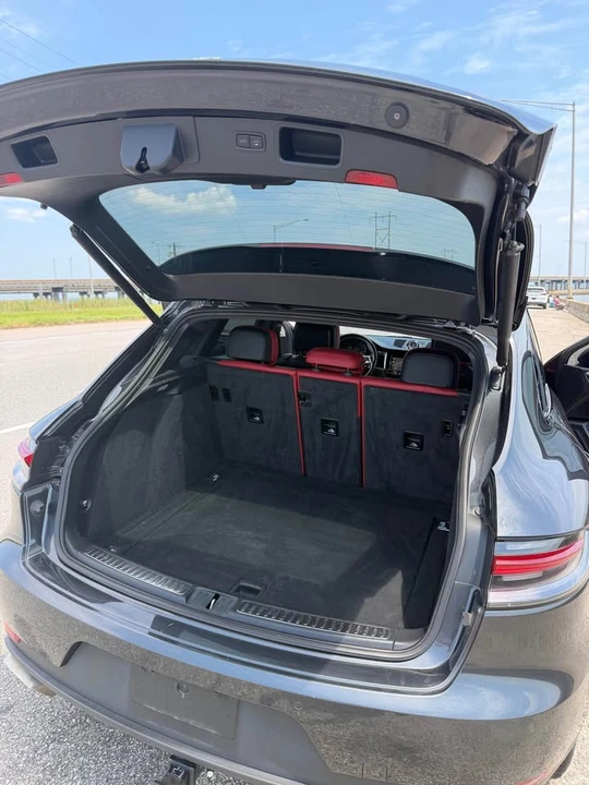 2020 Porsche Macan - Image 10 of 11