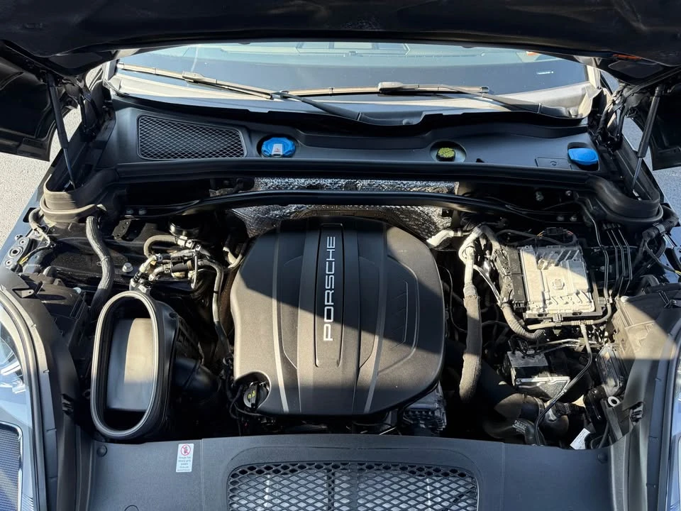 2020 Porsche Macan - Image 19 of 19