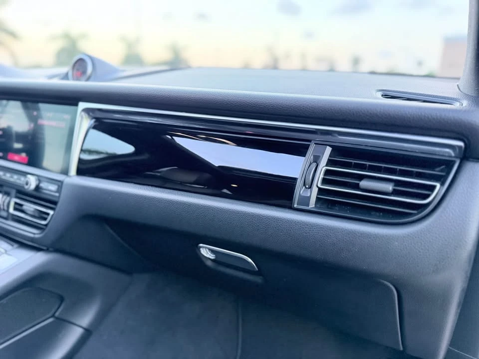 2020 Porsche Macan - Image 20 of 20